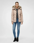 Women’s Winter Silhouette Hooded Puffer Jacket